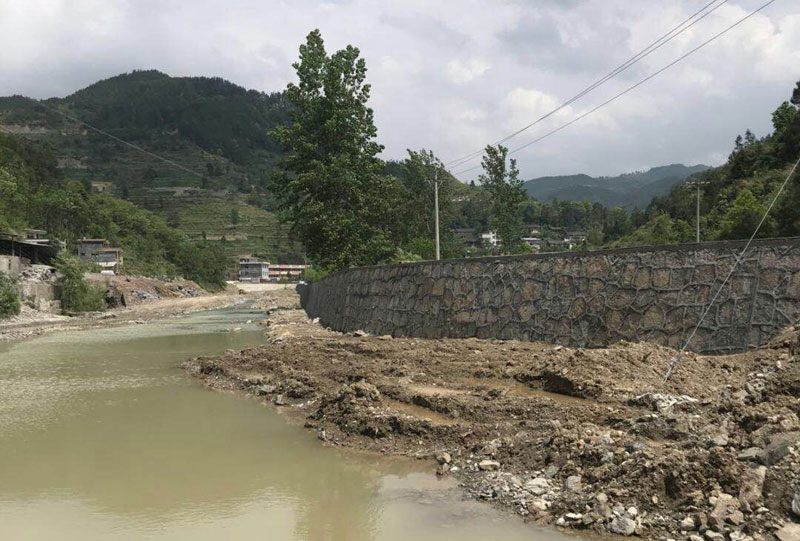 印江自治縣羅場鄉2018年兩河村坪凳防洪堤工程